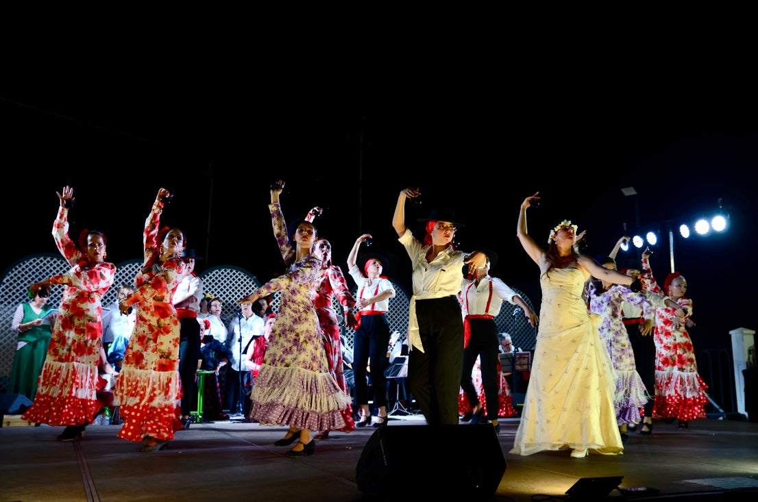 Así fue el deslumbrante estreno de ‘Boda gitana’ en Huétor Vega