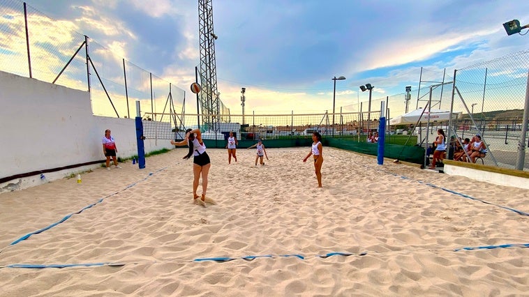 El Torneo de Vóley Playa de Huétor Vega seduce a la élite