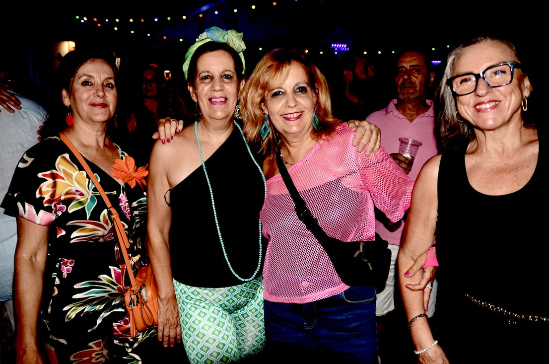 Fiesta Ochentera en Huétor Vega: rímel, tupés y lentejuelas