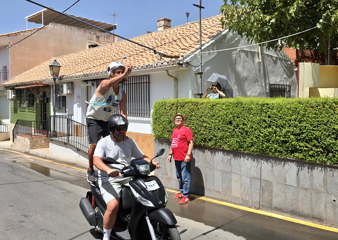 Cintas en moto y en bici en Huétor Vega