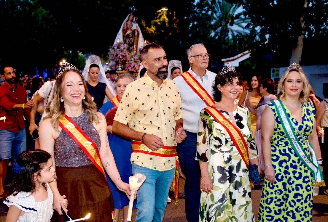 La emocionante procesión de San Roque y la Virgen del Rosario en Huétor Vega
