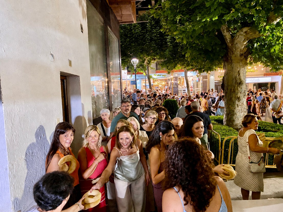La emocionante procesión de San Roque y la Virgen del Rosario en Huétor Vega