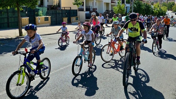 Huétor Vega vuelve a poner en marcha el Día de la Bicicleta