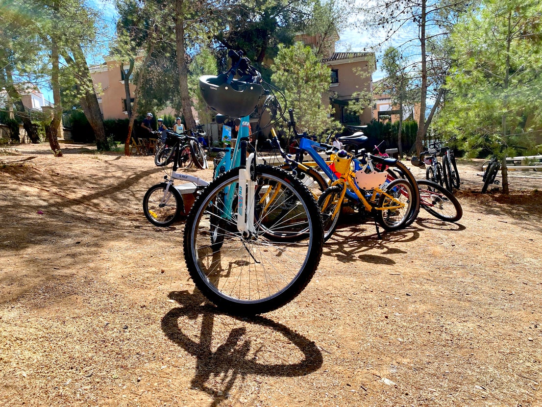 Barbacoa y regalos en el Día de la Bicicleta en Huétor Vega