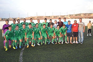 El CD Huétor Vega, a diez puntos del líder tras empatar con el Alfacar