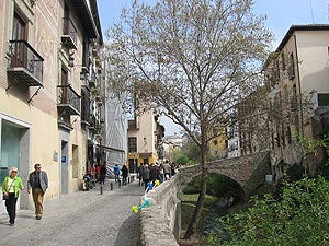 La concejalía de Deportes suspende la ruta de senderismo al Darro