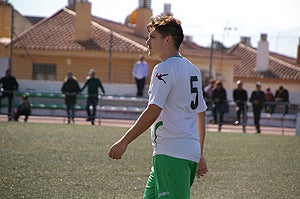 El CD Huétor Vega vence con comodidad al colista