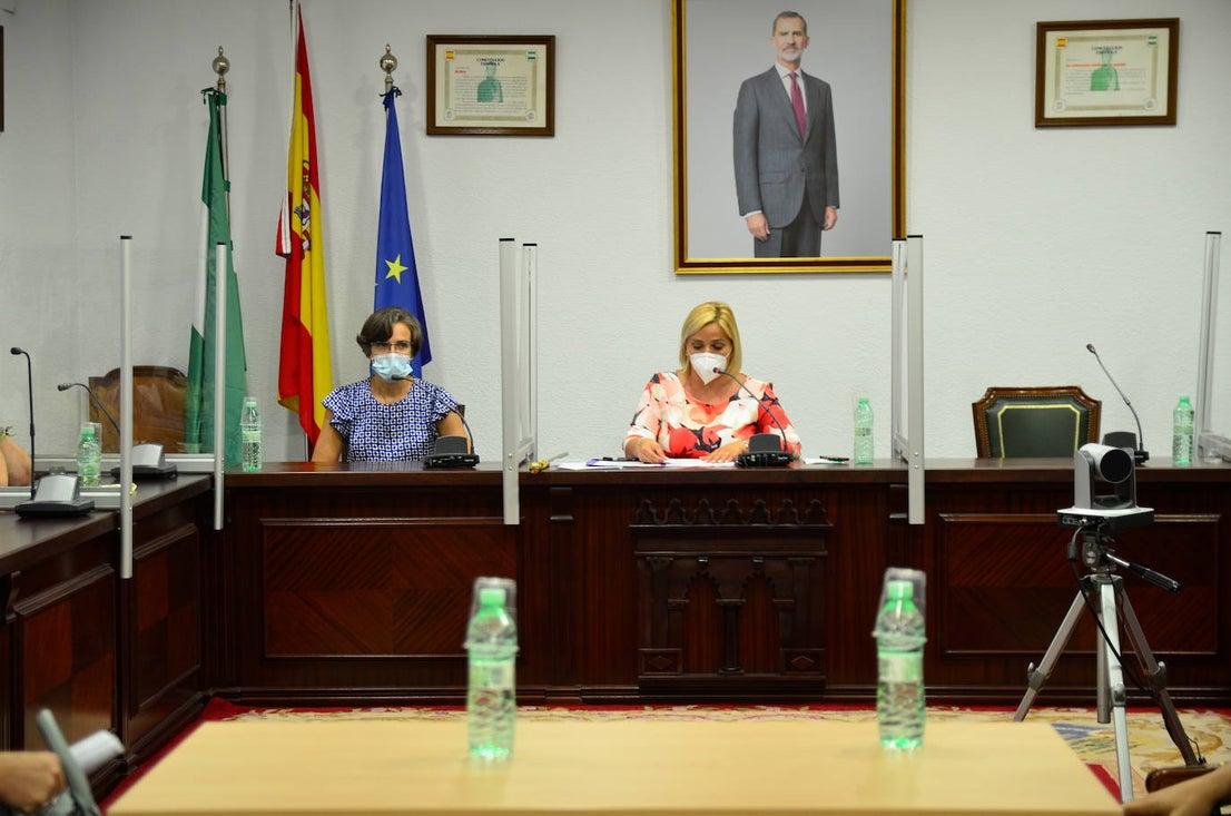 Fotos: Purificación López Quesada, nueva alcaldesa de La Zubia tras prosperar la moción de censura