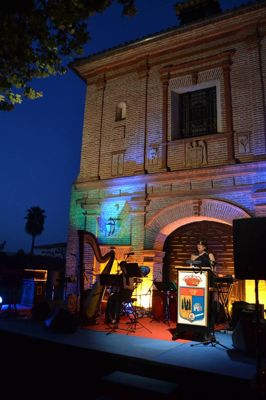 Poesía en el Laurel, el veterano festival internacional de La Zubia.