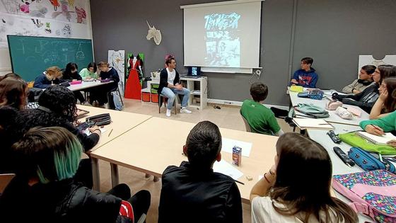 El dibujante internacional Javier Fernández imparte un taller en La Zubia