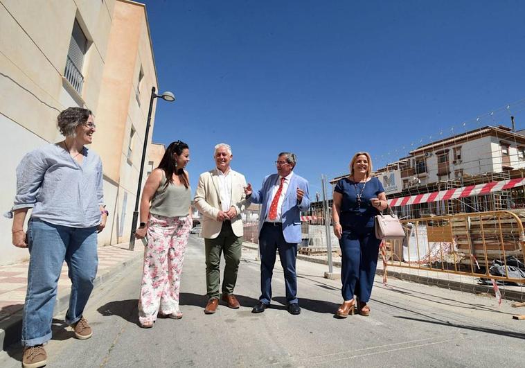 La Zubia concluye la cubierta de la pista polideportiva del colegio Al-Zawiya