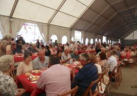 Casi mil mayores de La Zubia se reencuentran en las fiestas de San Juan Nepomuceno