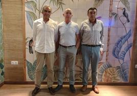 Los tres fotógrafos galardonados de La Zubia.