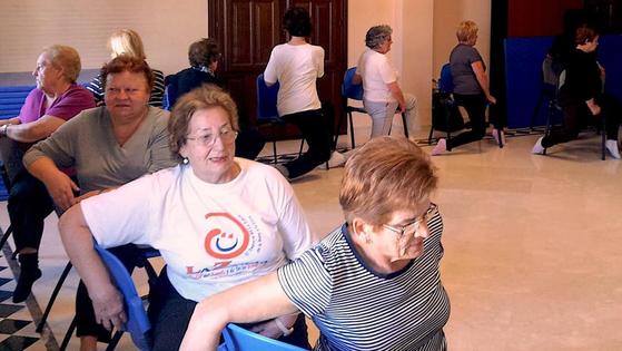 La Zubia amplía sus talleres para ayudar a los mayores a ejercitar cuerpo y mente