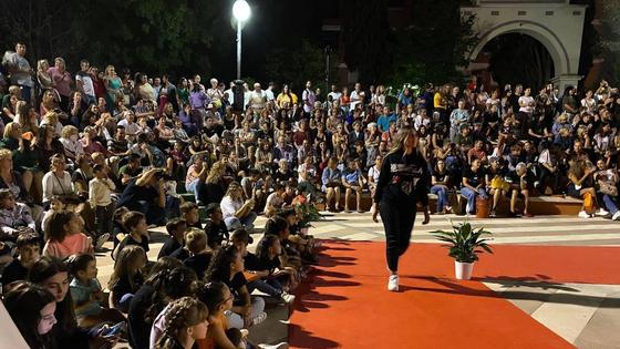 La Zubia organiza una pasarela de moda para promocionar el comercio local