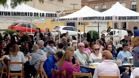 El Barrio de San Antonio da la bienvenida a la primavera