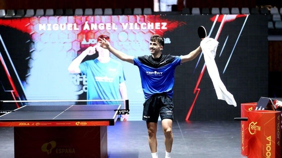 El zubiense Miguel Ángel Vílchez, campeón de España de tenis de mesa