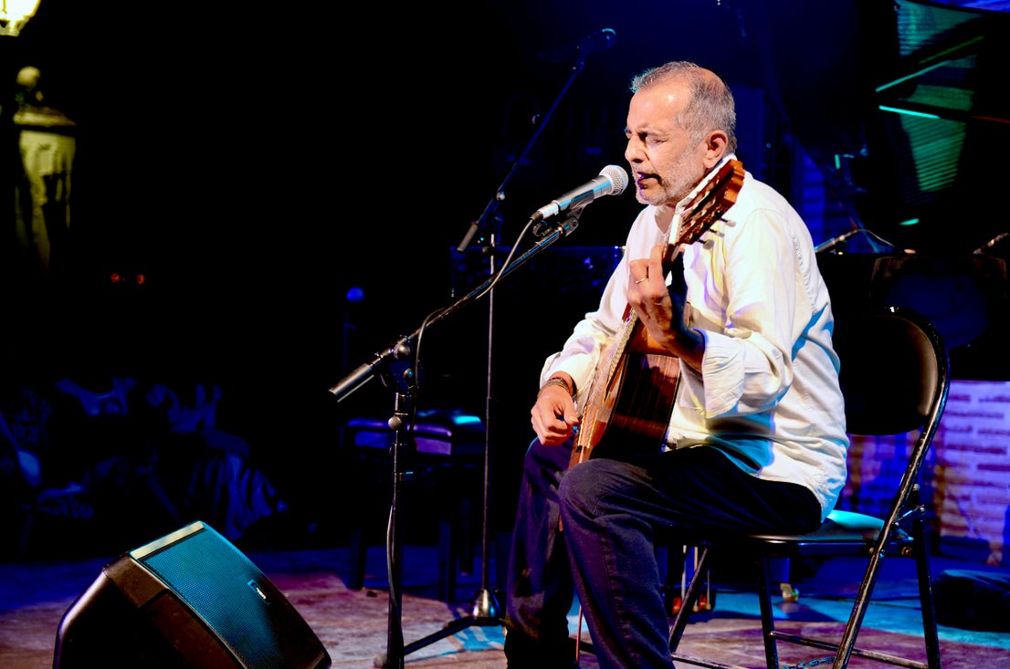 Arranca el festival Poesía en el Laurel