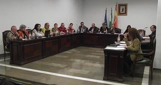 El Ayuntamiento despide a once trabajadores para controlar el plan de ajuste