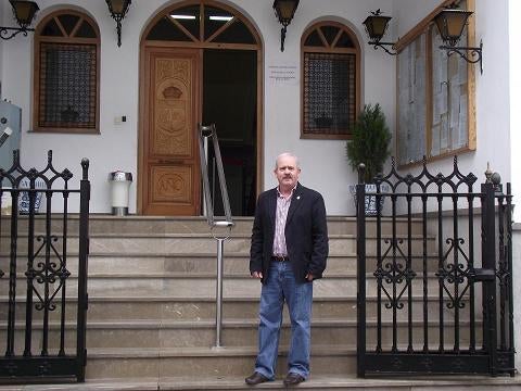 Antonio Iglesias, alcalde: "La producción de setas puede generar industria en el pueblo"