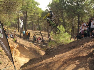 200 participantes en la Bull Bikes de La Zubia