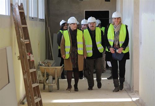 Avanzan las obras del vivero de empresas de las antiguas escuelas de La Zubia