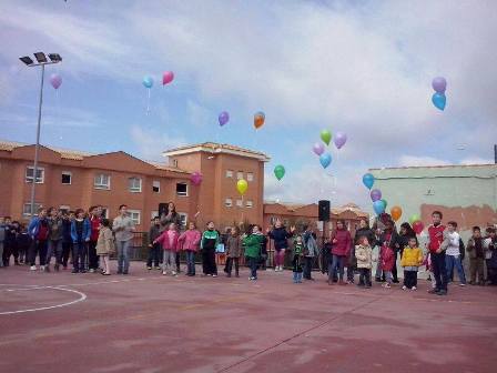 Los estudiantes celebran el Día de la Paz