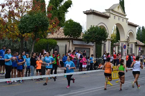 600 atletas corren en la XVII Carrera Urbana de Otoño Villa de La Zubia