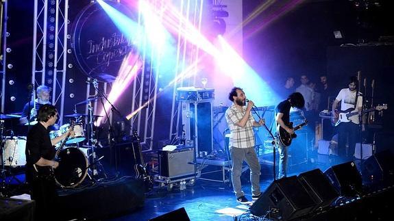 Los Planetas presentan su minidisco en La Zubia