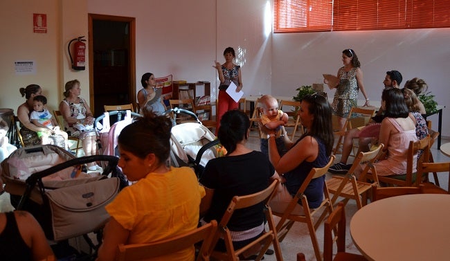 Embarazadas y madres lactantes se reúnen invitadas por Salud para crear grupos de apoyo