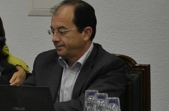 Estévez defiende el uso gratuito de los edificios públicos para personas o empresas sin ánimo de lucro