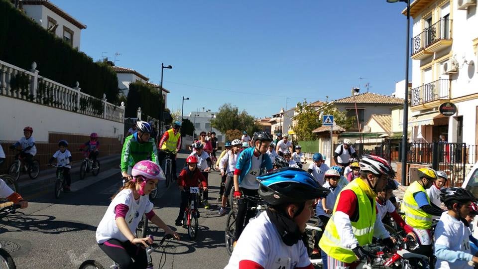 La Fiesta de la bicicleta abre las Jornadas de Salud Comunitaria Villa de La Zubia