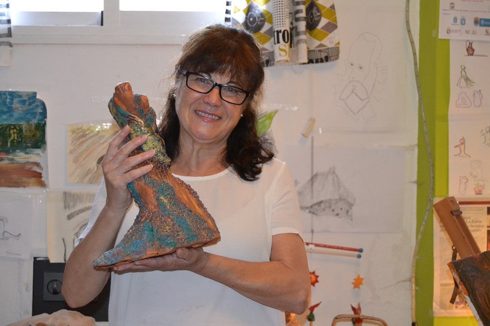 Rosa Gamero presenta su primer libro en el Convento de San Luis La Real