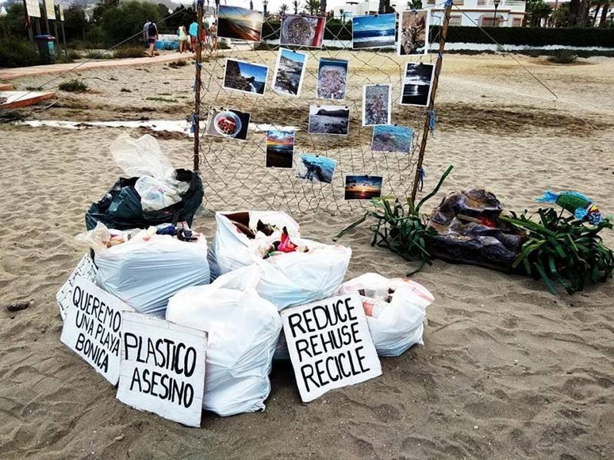 El proyecto promovido por Objetivo Newen ha conseguido recoger cerca de 465 kilogramos de residuos de las playas de Vera, Cuevas del Almanzora, Carboneras, Garrucha y Balanegra, municipio del Poniente almeriense.