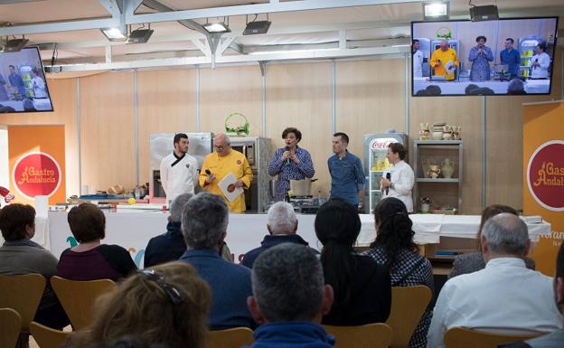 La edil de Comercio, Francisca García, en una de las actividades realizas en la feria Gastro Andalucía del año pasado.