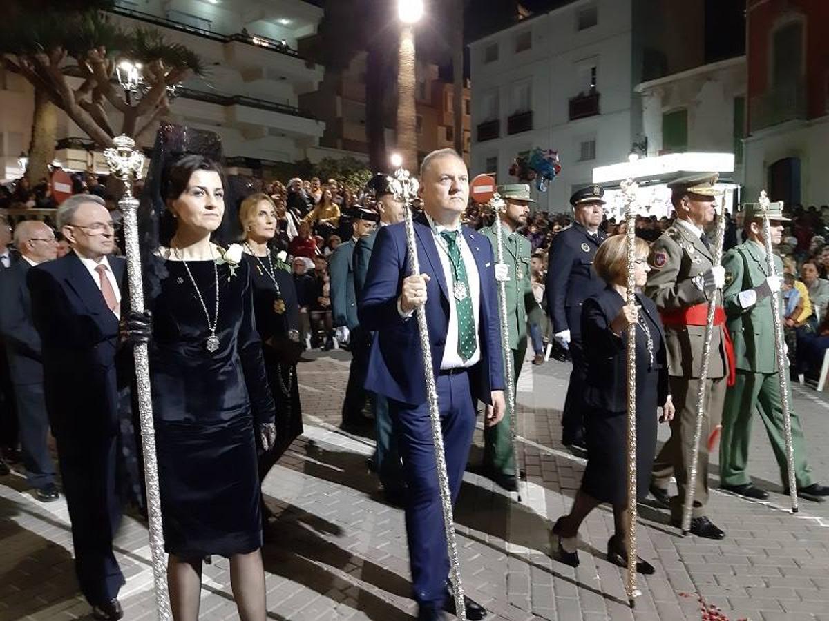 La Real Cofradía de S. Juan Evangelista y Ntra. Sra. de la Esperanza y Santas Mujeres, Verónica y María Magdalena y Stmo. Cristo de la Salud (Paso Blanco) fue la protagonista en el Miércoles Santo de Cuevas del Almanzora. Solo con visitar sus desfiles procesionales entenderán el porqué está declarada de Interés Turístico de Andalucía.
