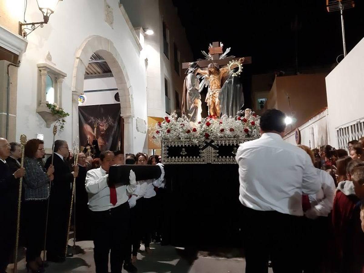 La Cofradía Santo Cristo de la Misericordia y Santísima Virgen de la Amargura (Madre de la Salud) procesionó este Miércoles Santo por las calles de Garrucha de manera muy emotiva.