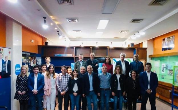 Representantes del Partido Popular de Huércal-Overa de cara a las elecciones municipales.