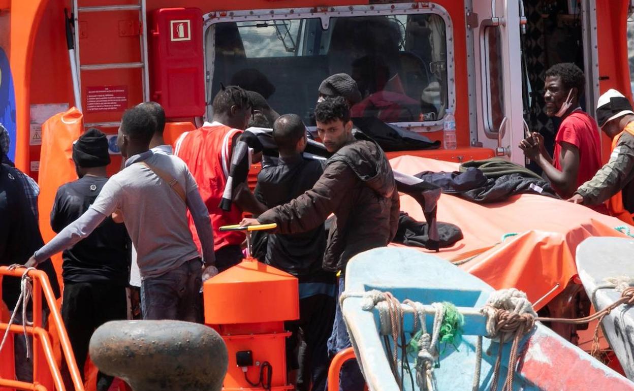 Almería | Llegan otros 26 inmigrantes a una playa de Cuevas del Almanzora