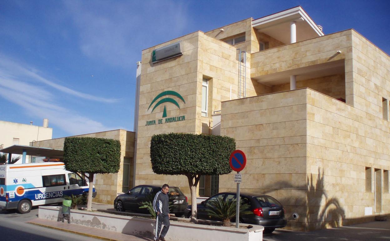 Crisis en la asistencia sanitaria primaria en Almería | El PSOE exige al PP explicaciones por la anulación de las citas médicas y la situación de la Covid