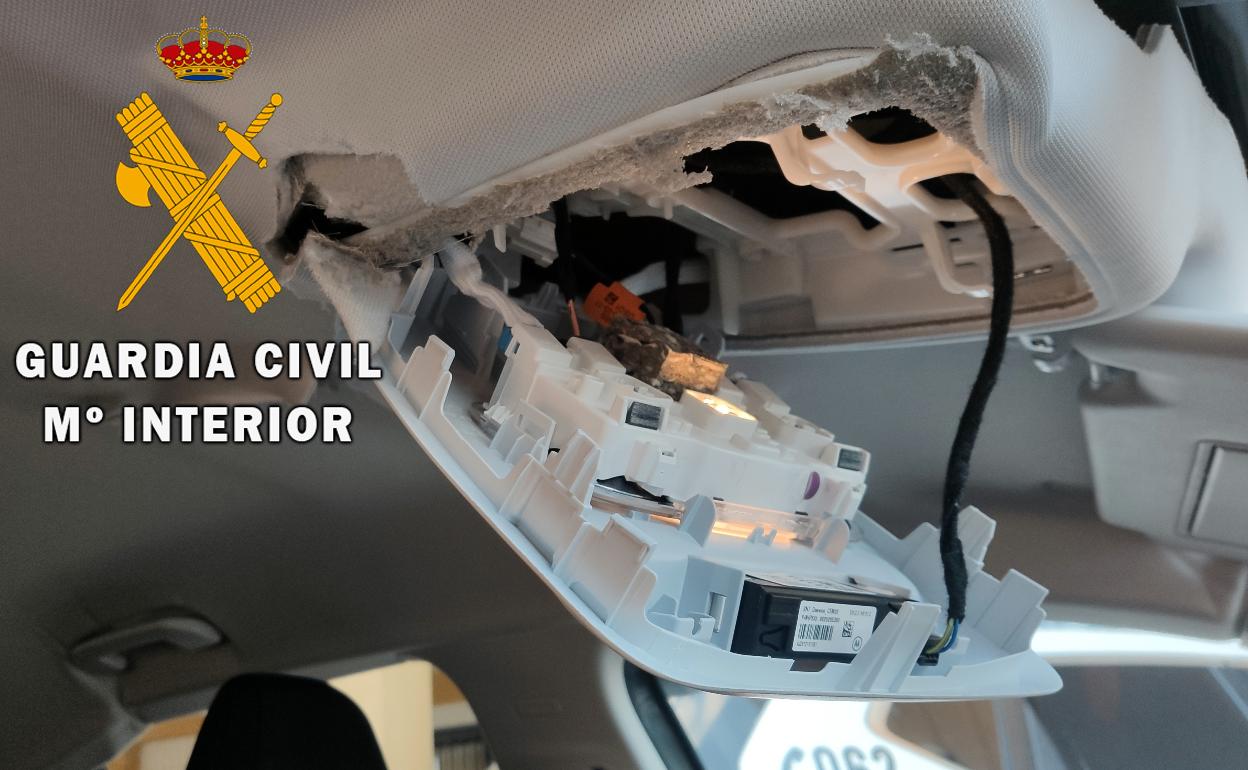 Sucesos en Almería | Cuevas del Almanzora | A prisión dos jóvenes a los que se les encontró heroína, cocaína y hachís en el coche en un control rutinario