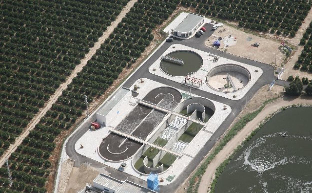 Vera invertirá casi seis millones en la nueva depuradora y el depósito de agua