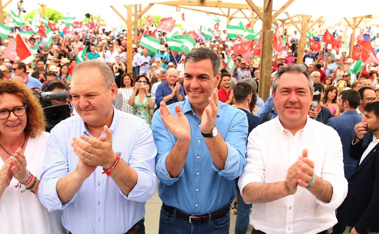 19J Elecciones en Andalucía | Sánchez apela al «orgullo rojo» y pide votar «en masa» a Espadas: «Tengan en Juan su mejor alidado»