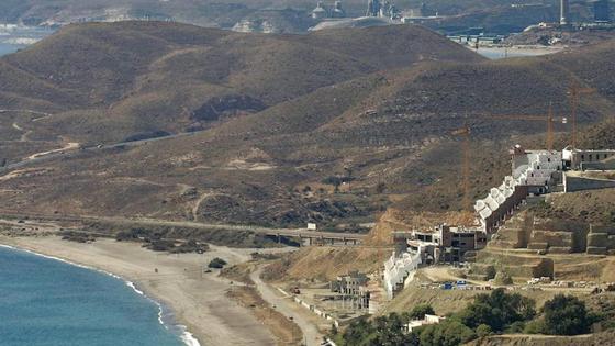 Ecologistas estalla y lleva al Poder Judicial la «inactividad» para ejecutar sentencias en El Algarrobico