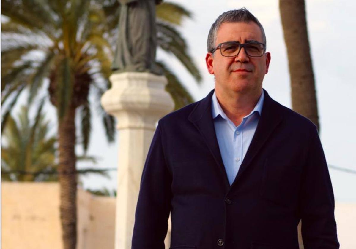 El PP de Carboneras denuncia «presuntos enredos del alcalde» al contratar personal municipal