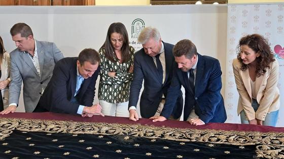 El IAPH restaura el Manto de la Coronación de la Virgen de las Angustias en Vera