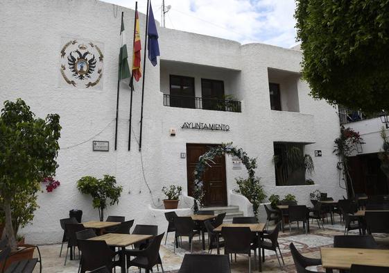 Fachada del Ayuntamiento de Mojácar.