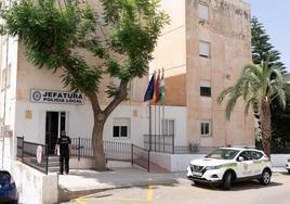 Agreden e insultan a dos policías tras amedrentar a los viandantes y conducir ebrios por Las Negras