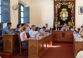 Níjar auditará facturas y contratos tras detectar presuntas irregularidades del anterior equipo de Gobierno