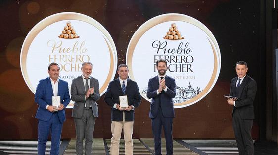Mojácar, 'pueblo Ferrero Rocher'